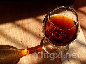 家庭存放白酒，家用存白酒存什么酒好