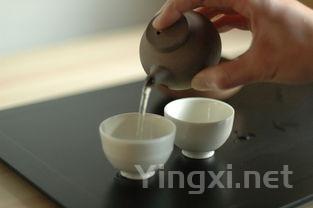 茶叶中含量最高的物质，茶叶中含量最高