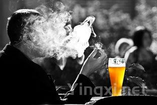 品酒无忧，远离“葡萄牙”红？妙招分享，唇色如初！