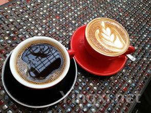 解锁品酒新姿势：高脚水晶杯背后的秘密