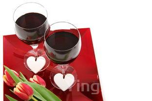 葡萄酒与高脚杯：完美搭配的秘密解析