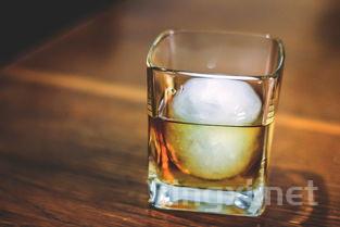 弗龙萨克：波尔多右岸璀璨新星闪耀登场