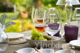 香槟塔的正确搭建方法，让你轻松成为派对达人！