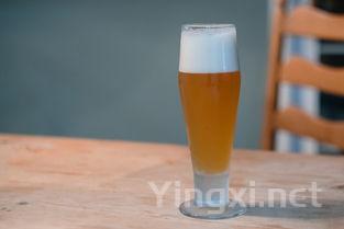 蜡封白酒坛巧破封 葡萄酒瓶解锁新姿势