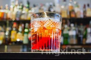 谨记：喝红酒不要和这些食物混吃