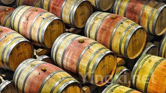 小巧橡木桶，能酿出更高级的葡萄酒吗？