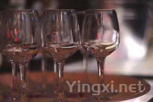 复古风尚盛行：自然起泡酒与氧化葡萄酒有何魔力？