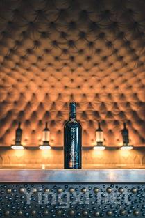 高端白酒定位之惑：奢侈品牌塑造与市场接受度