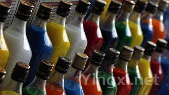 葡萄酒瓶色彩多样,原因何在?