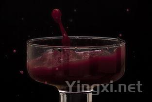 揭秘葡萄酒瓶颜色:绿色、棕色、白色有何不同?