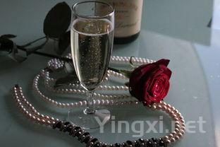 香槟香气之谜：复杂而迷人的世界