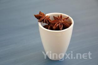 揭秘厨房奥秘:美酒如何掌控风味?