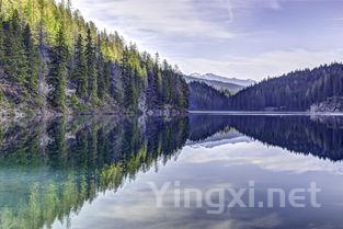 艳阳下的南意：地中海的浪漫诗篇