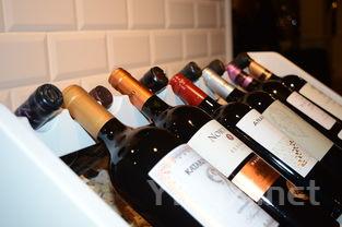 葡萄酒陈年的秘密：每瓶都值得等待吗？