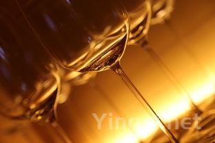 葡萄酒市场风云变幻，中国酒业面临重组与突破！