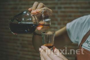 香槟香气深度解析：你闻出几层味道？