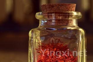 惊现红酒瓶封小孔：了解真相不惊慌